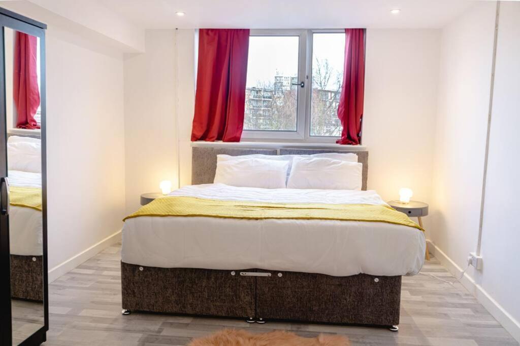 2 Bed With Free Parking Apartment ลอนดอน ภายนอก รูปภาพ